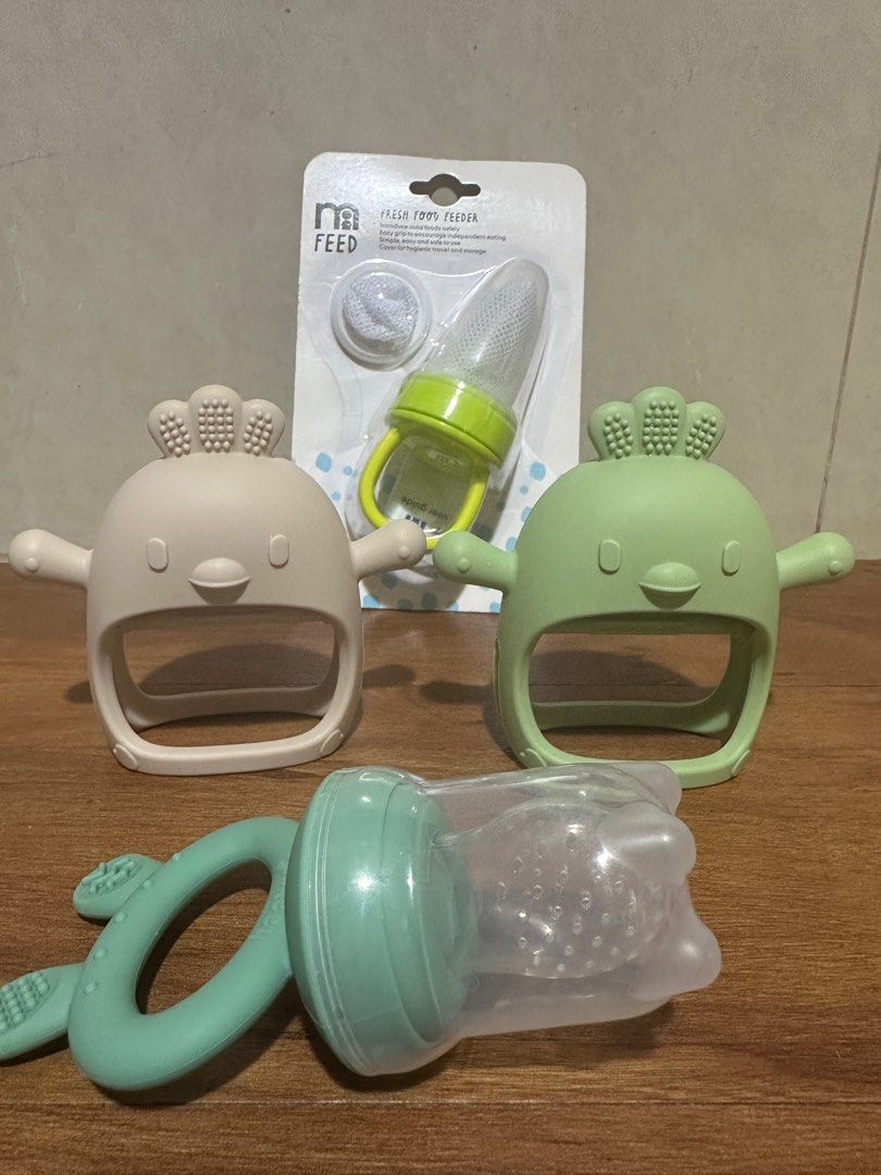 Baby Teethers (Category: Soothers & Pacifiers) located in Imus. Submitted by pachyderm_1117pw (Listing ID 1364843739, Image 2). Description: 1 Brand New Fresh food feeder 2 teether and 1 fresh food feeder (slightly used).