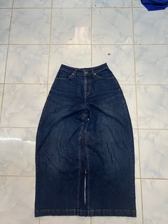 (Category: ) located in . Submitted by bundle.lelong (Listing ID 1364925971, Image 1). Description: .
