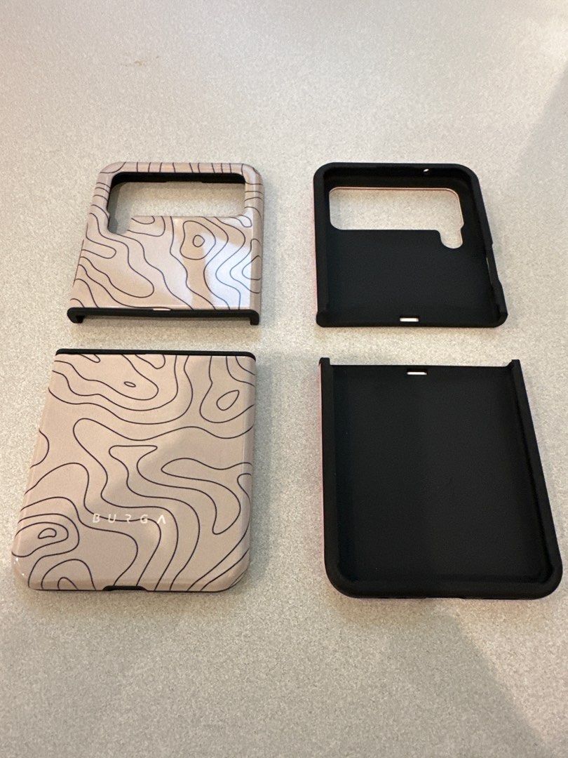 Burga Casing - Samsung Galaxy Z Flip 3 (Category: Cases & Sleeves) located in Mandaluyong City. Submitted by jim.dc (Listing ID 1353085080, Image 2). Description: Php1,000 each Php1,800 for 2 With individual pouches.