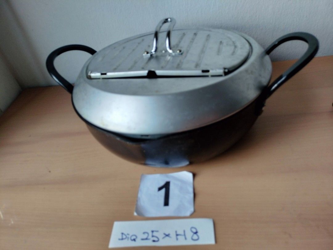 Cast Iron Cooking Pot