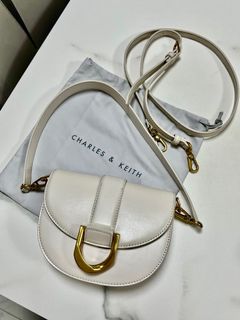 （分類：）位於 。 由 heymydeer 提交（商品編號 1364932716，圖片 1）。簡介： 。