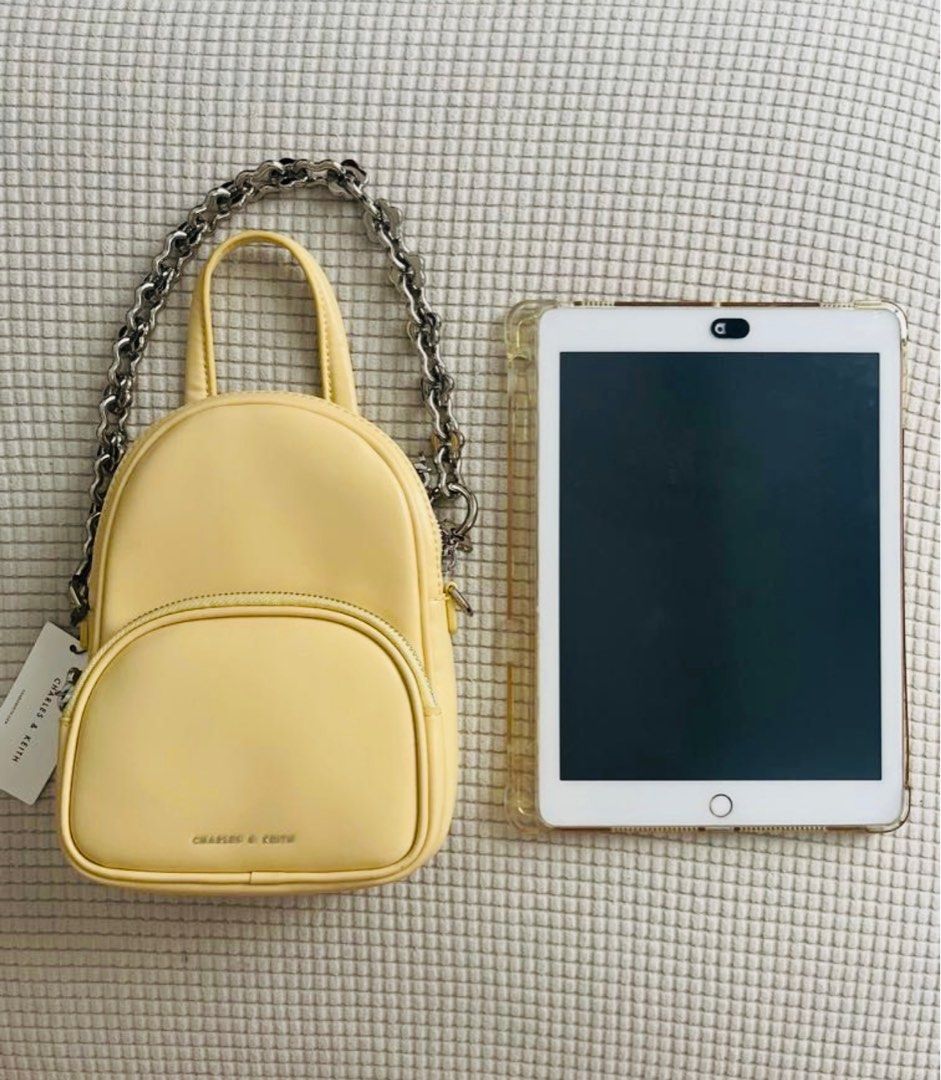 CHARLES & KEITH MINKA DOUBLE POCKET CROSSBAG (Category: Cross-body Bags) located in Subic. Submitted by inday_wardrobe2021 (Listing ID 1364770368, Image 2). Description: Never used with tag CAN Swap to your VANWALK SHOULDERBAG .