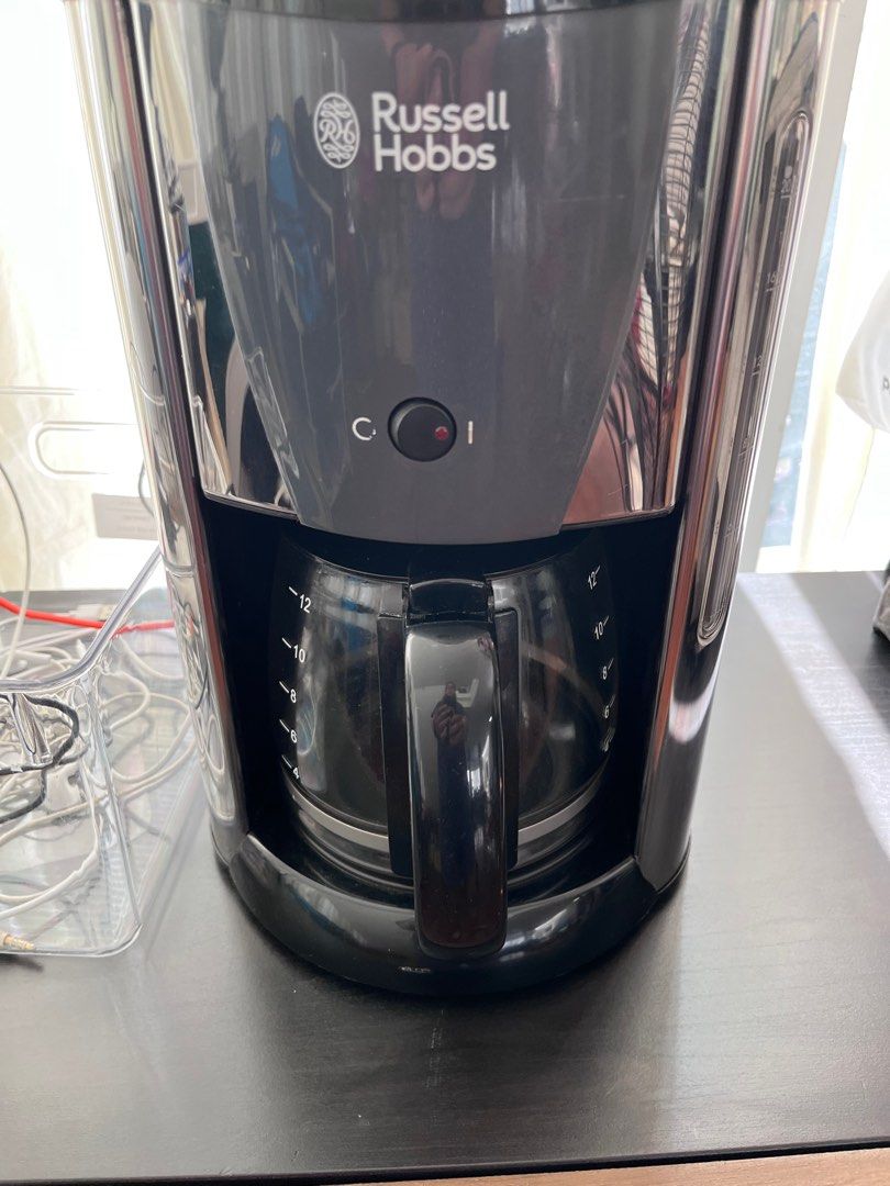 Coffee maker (Category: Coffee & Tea Tableware) located in Taguig. Submitted by msc888 (Listing ID 1364784665, Image 1). Description: Drip coffee maker in good condition. .