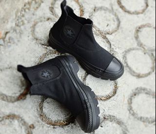 (Category: ) located in . Submitted by styleshoppers (Listing ID 1364099781, Image 1). Description: .