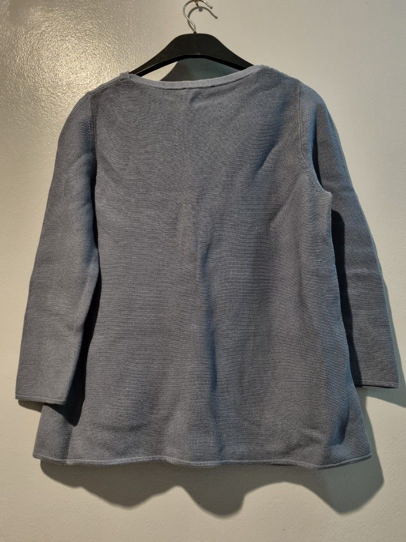 COS Knit top (Category: Others Tops) located in Cainta. Submitted by annebc (Listing ID 1364809543, Image 2). Description: Color: powder blue Size: small on tag but will fit medium.