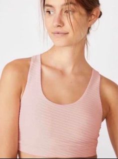 (Category: ) located in . Submitted by _closetthings_ (Listing ID 1364826410, Image 1). Description: .