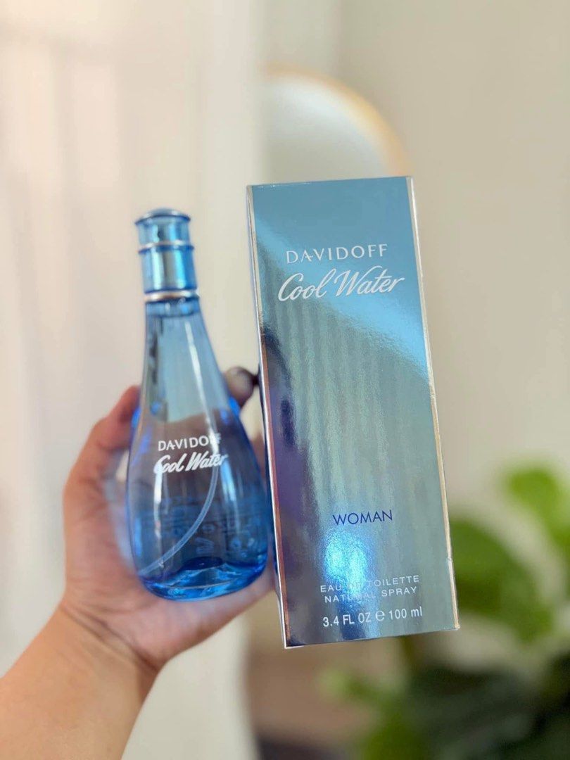 Davidoff Cool Water Woman (Category: Fragrance & Deodorants) located in Manila. Submitted by embereshop2 (Listing ID 1364785727, Image 2). Description: A feminine fragrance inspired by the sensuality of the sea. Cool Water Woman, an irresistible, floral celebration of femininity, freshness, and seduction. •Top notes are Melon, Lotus, Lemon, Pineapple, Quince, Calone, Lily and Black Currant •middle notes are Lotus, Water Lily, Lily-of-the-Valley, 