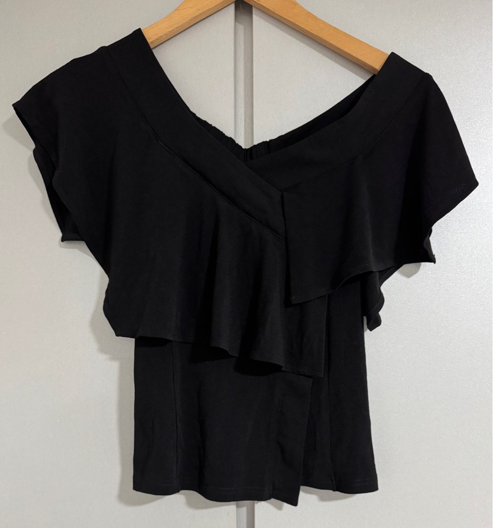 Noir Top