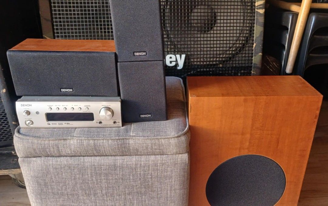 Denon DSW-M380 (Category: Soundbars, Speakers & Amplifiers) located in Plaridel. Submitted by collectorscamp (Listing ID 1364866735, Image 1). Description: Denon DSW-M380 L R Center Sub Amplifier Tested Working 110volts.