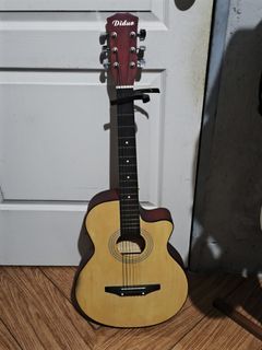 Diduo Acoustic Guitar (No bag)