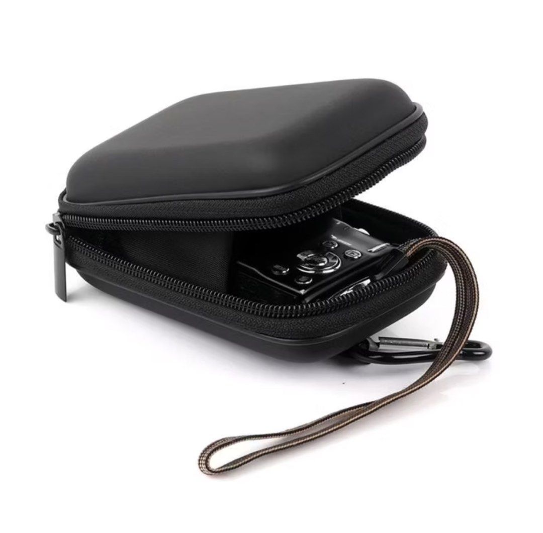 digital camera case (Category: Cases & Sleeves) located in Singapore. Submitted by mickeys_mouse (Listing ID 1364787281, Image 1). Description: 13 x 9 x 5cm fits canon g7x,g9x, sx740, sx730, sx720, sx710, sx700, sx610.