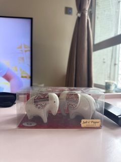 （分類：）位於 。 由 vikkiwkn 提交（商品編號 1364798785，圖片 1）。簡介： 。
