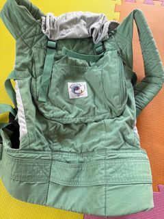 Ergobaby Organic Carrier and Lille Baby Organic