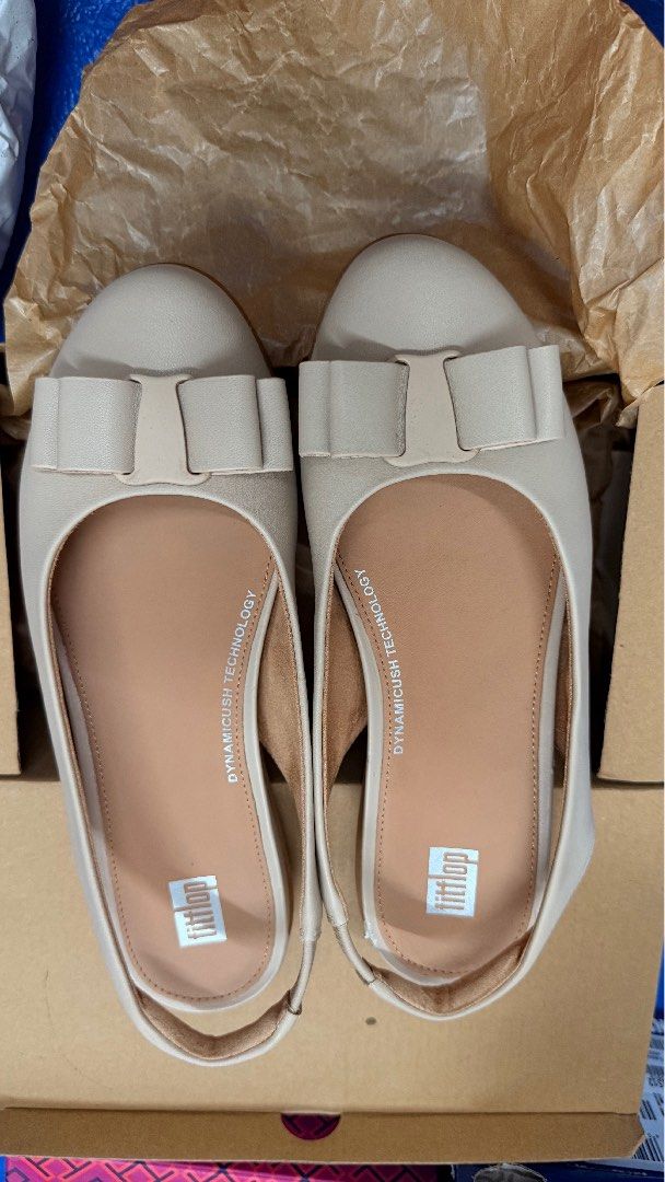 Fitflop Allegro Bow Leather Slingback US6 (Category: Flats & Sandals) located in San Juan City. Submitted by lexie_sky (Listing ID 1364810427, Image 2). Description: Fitflop Allegro Bow leather slingback US6.