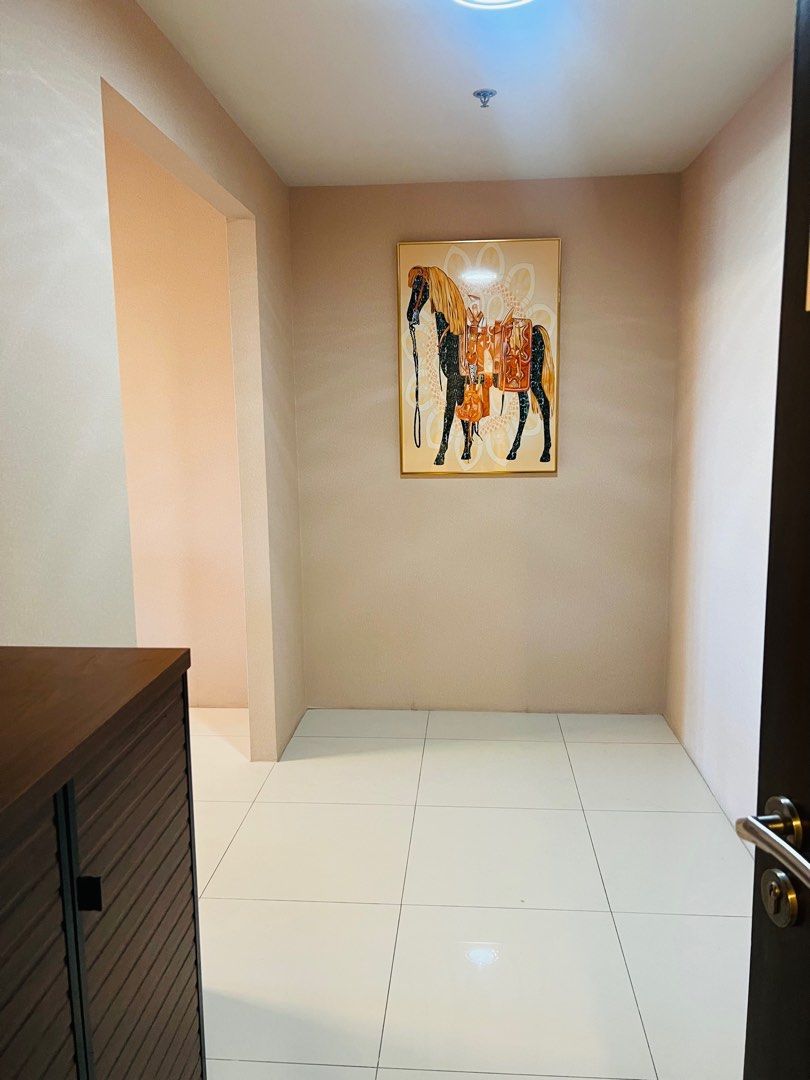 FOR LEASE-2BR unit in Uptown Ritz,BGC (Category: Apartments & Condos) located in Manila. Submitted by yourpropertyph2021 (Listing ID 1364877113, Image 3). Description: FOR LEASE ✅Uptown Ritz,BGC ✔️Type:2BR ✔️Area:93sqm ✔️Floor:31st ✔️Furnushed and interior 📌Rent:110,000 inclusive of Assoc dues 👉Minimum 1 year 👉Payment terms 6 months advance and 1 post dated check for another 6 months and 2 months security deposit. 👉Pet friendly unit .