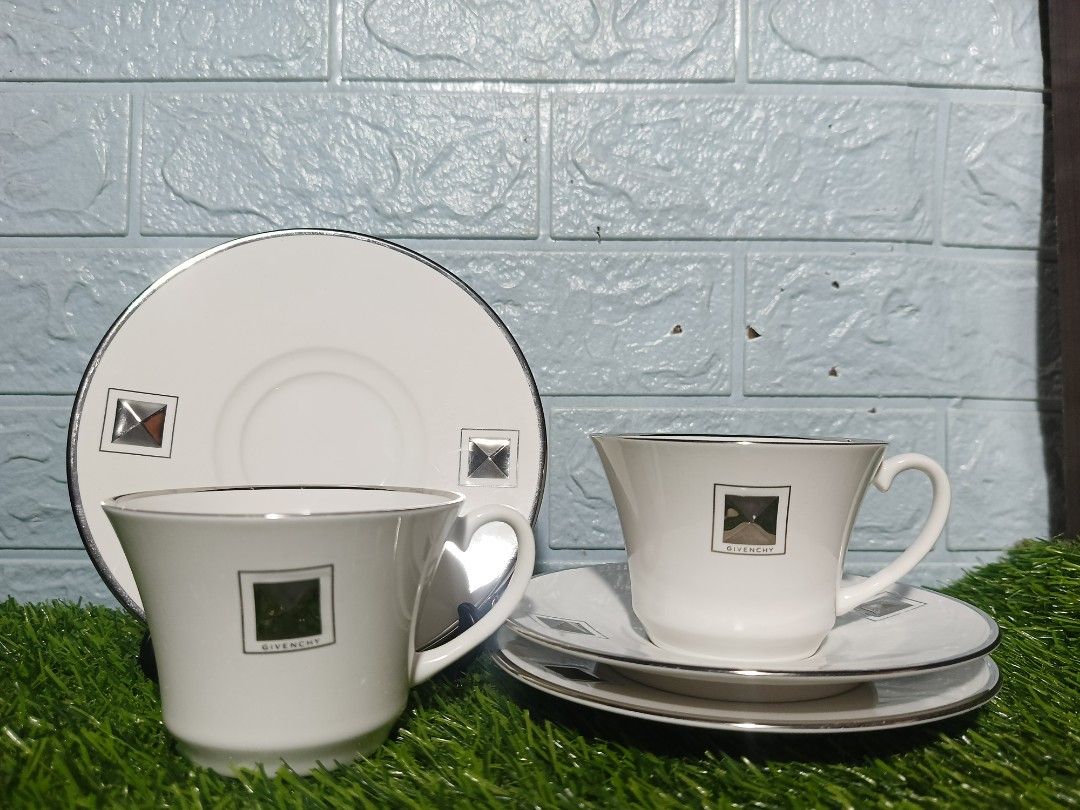 Givenchy Teacups (Category: Coffee & Tea Tableware) located in General Santos City (Dadiangas). Submitted by ced_thrifty24 (Listing ID 1354166096, Image 1). Description: Givenchy Teacups (2 cups, 3 saucer plate) Take all ‼️ ✅ Authentic ✅ No scratches and chips present ✅ Lowest price and supplier of branded items Selling price + sf.