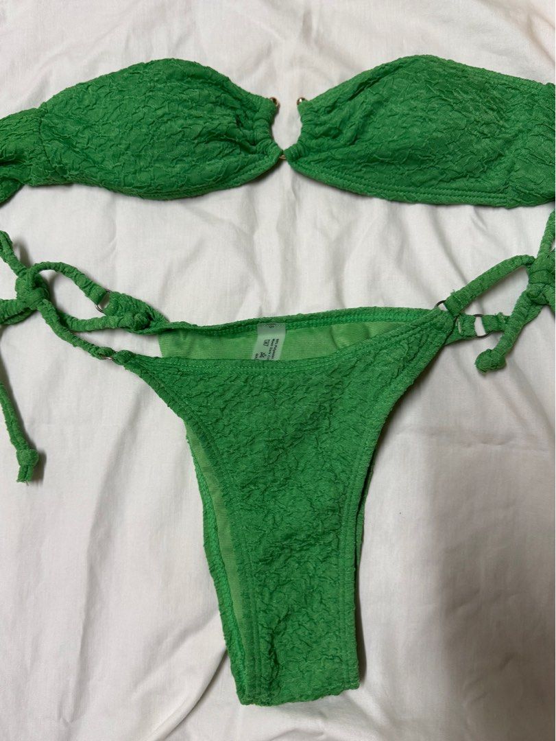 Green Bandeau Swimsuit Bikini (Category: Bikinis & Swimsuits) located in Paranaque City. Submitted by sj_things (Listing ID 1364845410, Image 2). Description: Green Bandeau U-ring padded top with string bottoms in size XS. Please see last pictures for size reference only worn once to fit .