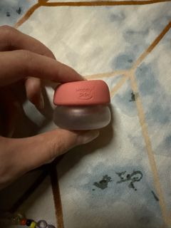(Category: ) located in . Submitted by claireityyy (Listing ID 1364877492, Image 1). Description: .