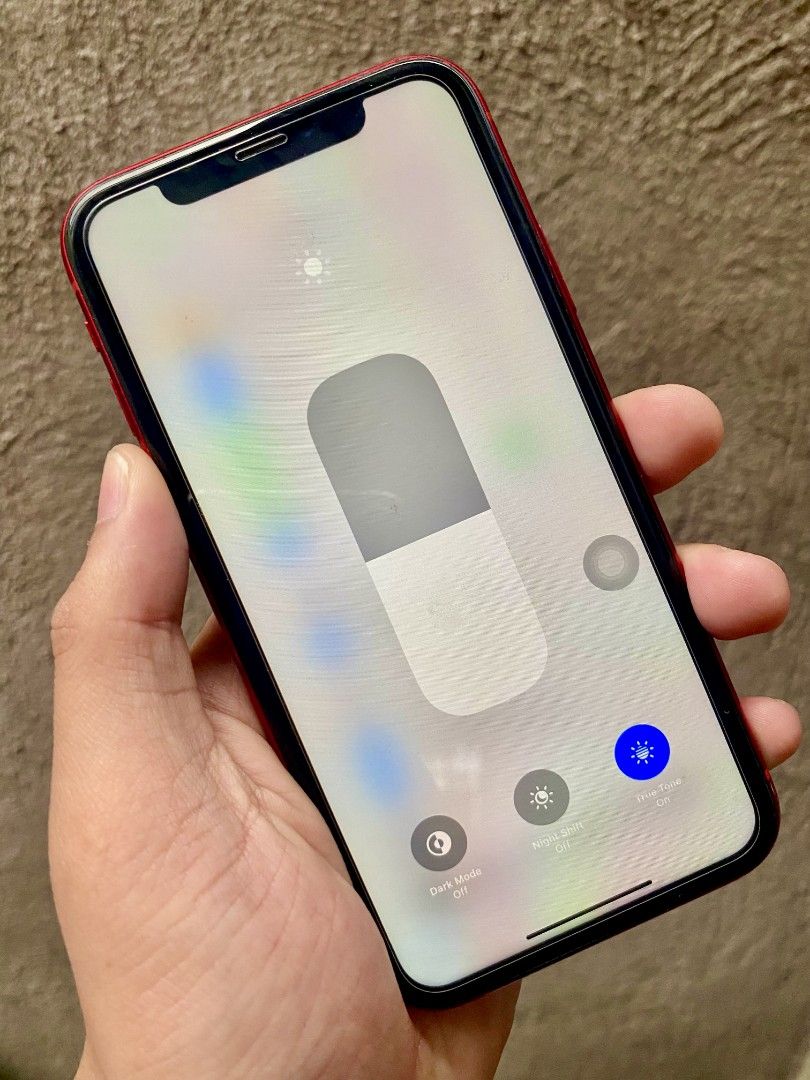 iPhone XR 128gb (Category: iPhone X Series) located in Dumaguete. Submitted by jamesweird (Listing ID 1364937626, Image 2). Description: iPhone XR 128gb (Product Red) iOS 18 Face ID & True Tone Display works 93% Battery health No sim restrictions No issues Smooth (Tempered Front/Back) Case & Cord & box.