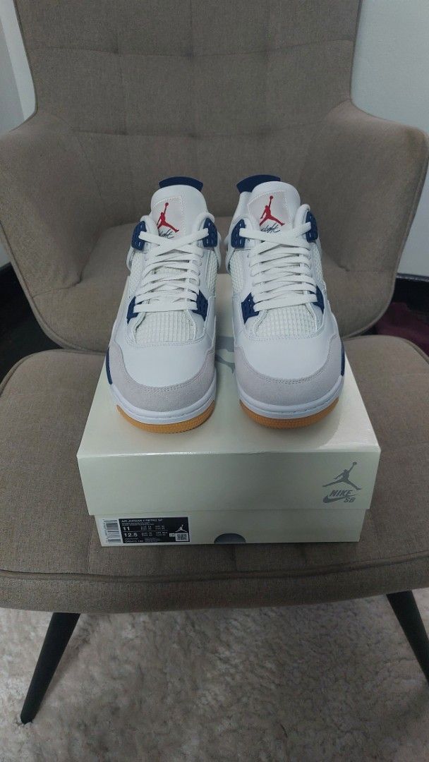 Jordan 4 Retro SB Navy (Category: Sneakers) located in Quezon City. Submitted by cisnarf (Listing ID 1364815967, Image 3). Description: -Nike SNKRS PH release..