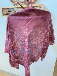(Kategori: ) berada di . Dikirim oleh preloved.by.celv (ID iklan 1364805718, Gambar 1). Deskripsi: .