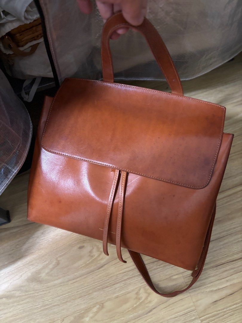 Ladies bag mansurGavriel (Category: Luxury Bags & Wallets) located in Makati City. Submitted by demonito (Listing ID 1364817465, Image 3). Description: Well used what u see what u get.