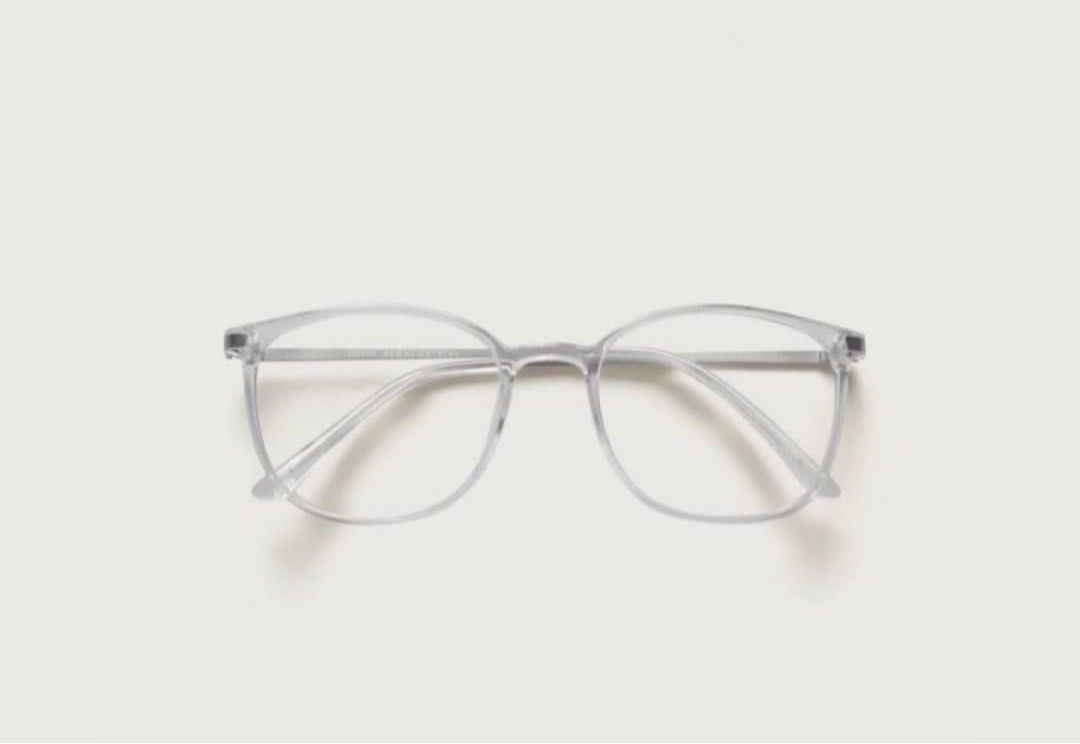 LF: Sunnies Alexi Crystal Specs (Category: Sunglasses & Eyewear) located in Manila. Submitted by shaee__ (Listing ID 1364906875, Image 3). Description: PLS DM IF YOU HAVE.