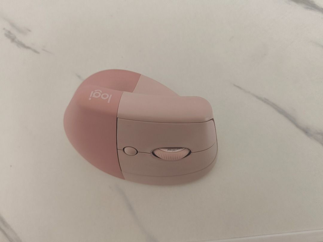 Logitech LIFT (Category: Mouse & Mousepads) located in Caloocan City. Submitted by oliverval61534 (Listing ID 1364813359, Image 3). Description: RUSH SELLING NEGOTIABLE Logitech LIFT Pink Mouse Manila Area 2500 pesos Negotiable.