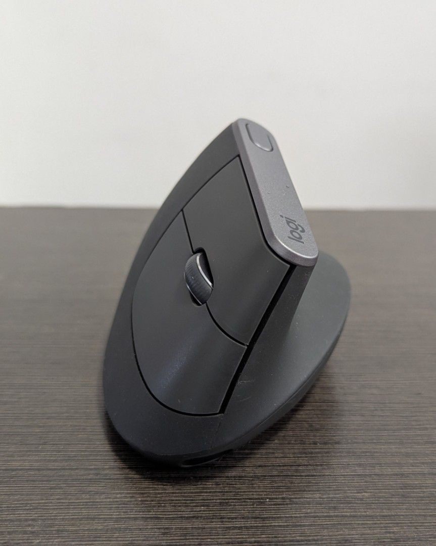 Logitech MX Vertical Advanced Ergonomic Mouse63204163683970111