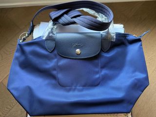 （分類：）位於 。 由 vanacha47746 提交（商品編號 1364803453，圖片 1）。簡介： 。