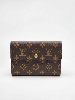 (Category: ) located in . Submitted by emashopaholic (Listing ID 1364821471, Image 1). Description: .