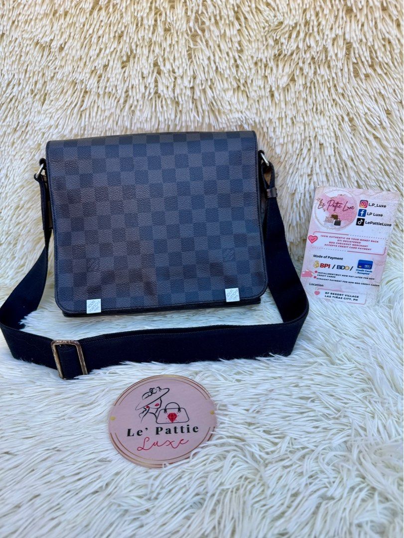 LV District Graphite PM (Category: Luxury Bags & Wallets) located in Las Pinas. Submitted by Le.Pattie.Luxe (Listing ID 1354623207, Image 1). Description: 💯% Authentic 𝐋𝐕 𝐃𝐢𝐬𝐭𝐫𝐢𝐜𝐭 𝐆𝐫𝐚𝐩𝐡𝐢𝐭𝐞 𝐏𝐌 🩶𝐏𝐡𝐩 𝟒𝟑𝐤🩶 ▪️7.5/10 condition, tarnished hardwares ▪️Inclusion: dustbag 💯% authentic or your money back ✅DTI Registered ✅BDO Checkout Merchant 💳Online credit card payments are accepted 💳Installment/Buy Now Pay Later payment ter