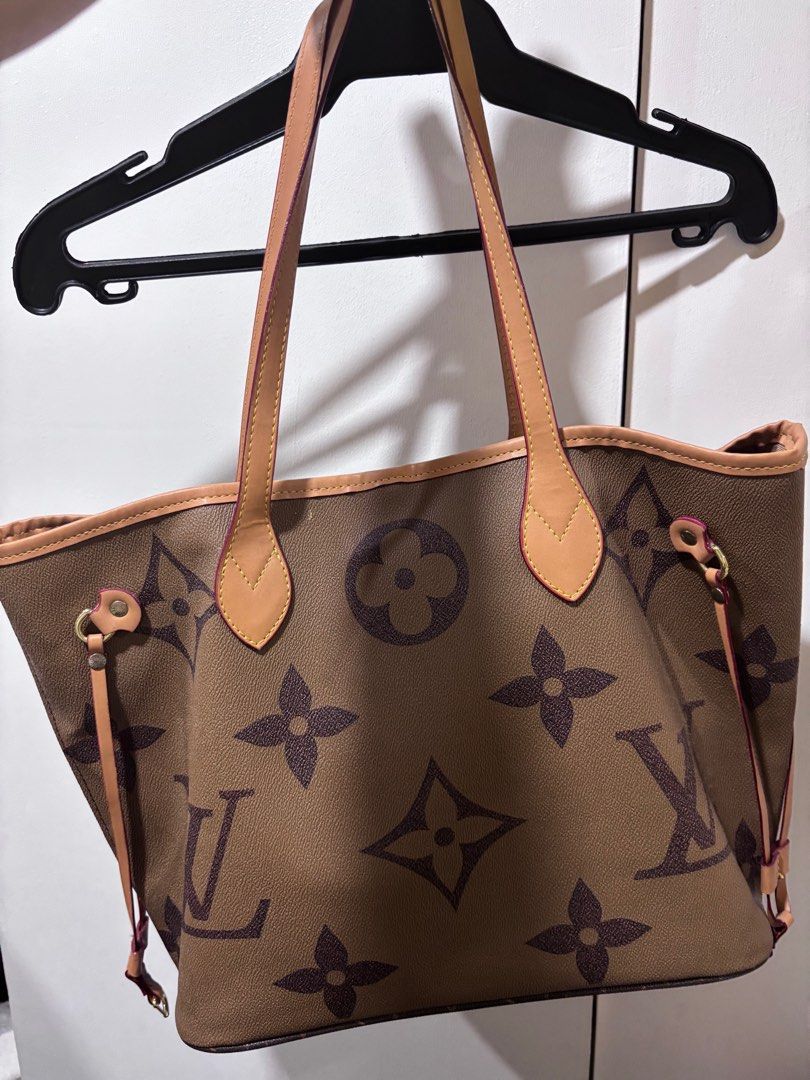 LV Neverfull Tote Bag (Category: Luxury Bags & Wallets) located in Muntinlupa City. Submitted by ashley.18 (Listing ID 1364894471, Image 2). Description: Sources from Japan.