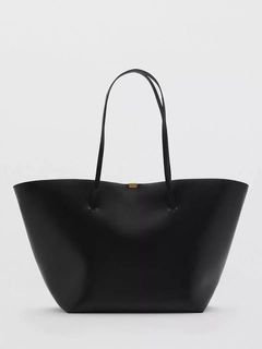 (Category: ) located in . Submitted by madeasoncloset (Listing ID 1364899015, Image 1). Description: .