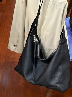 (Category: ) located in . Submitted by ojying (Listing ID 1364887835, Image 1). Description: .