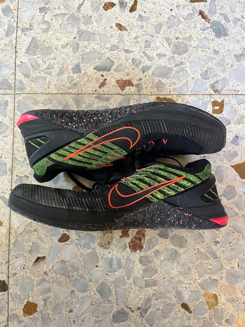 Nike Metcon DSX Flyknit (Category: Sneakers) located in Dasmarinas. Submitted by trispang (Listing ID 1364808490, Image 3). Description: Nike Metcon DSX Flyknit Size 8/26cm Condition: 8/10; just needs cleaning ₱800 only PM me for any other inquiries. .