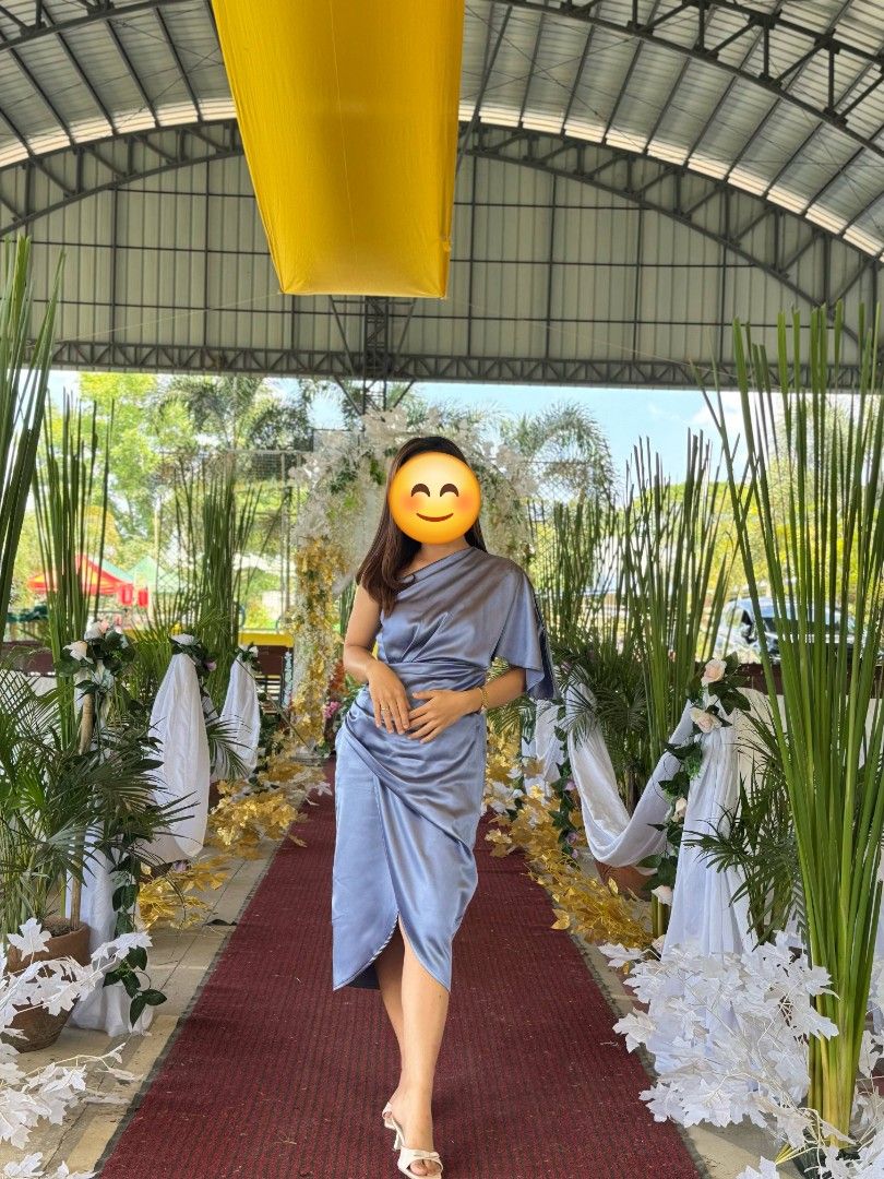 One Shoulder Dress/Asymmetric (Category: Dresses) located in Baliuag. Submitted by same1693 (Listing ID 1364942119, Image 1). Description: Isang beses lang sinuot may program sa school height- 5 feet bust- 34 waist - 24-25 keri pinaalter ko na to since petite ako at hindi katangkaran....