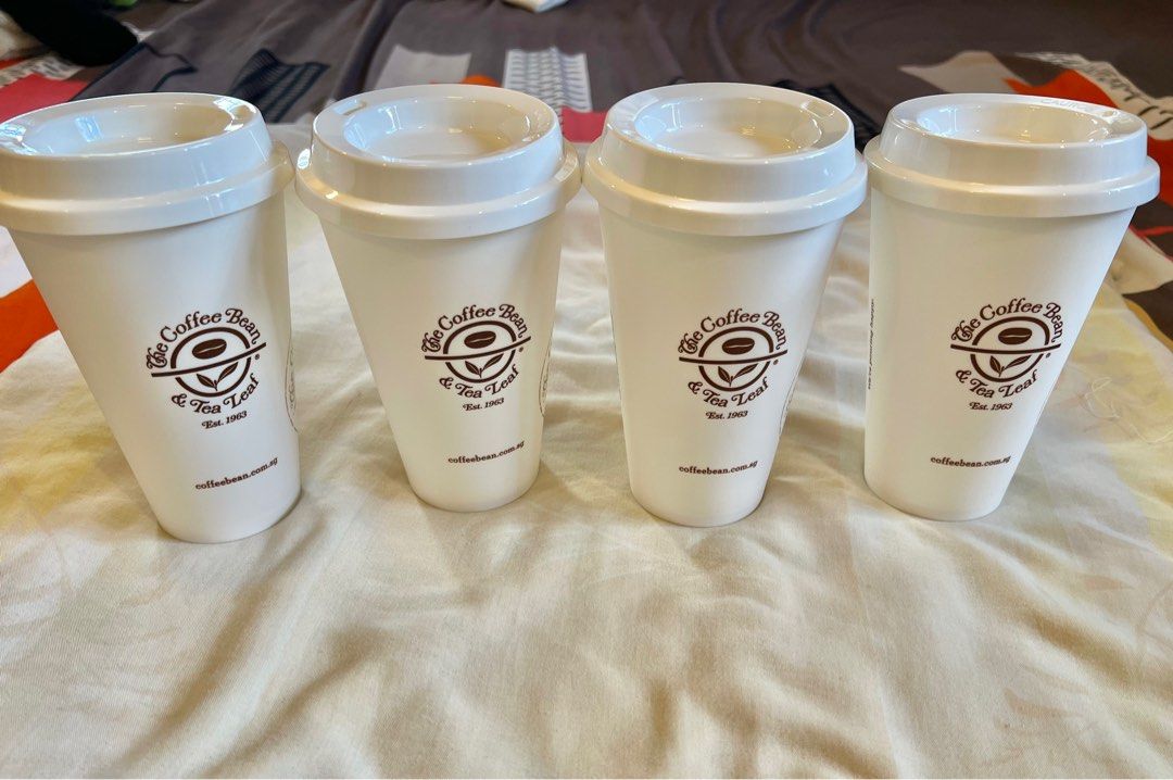 Original The Coffee Bean and Tea Leaf Reusable Cup (Category: Coffee & Tea Tableware) located in San Mateo. Submitted by pinksceneph (Listing ID 1364843297, Image 1). Description: Brand New Original The Coffee Bean and Tea leaf Reusable Plastic Cups 500 ml ( 16oz) Per piece: 125 pesos Bundle ( 4 pcs): 420 pesos - BPA free, microwavable ( remove lid before putting in the microwave) - dishwasher safe - can be use on hot and cold drinks.