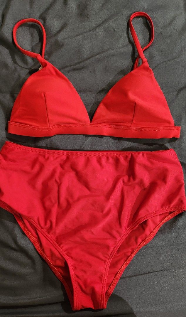 Red Bikini Bundle (Category: Bikinis & Swimsuits) located in Taguig. Submitted by miaxx96 (Listing ID 1364826300, Image 1). Description: Red Bikini Bundle - Used once - WASHED and CLEANED - Total Price: Php 314 - Selling for: Php 200 Bra Top - XS Bottom - Small NOTES: - GCash Payment - Same Day Delivery (Grab/Lalamove etc) c/o Buyer 📍BGC - Can do meet ups within BGC only.