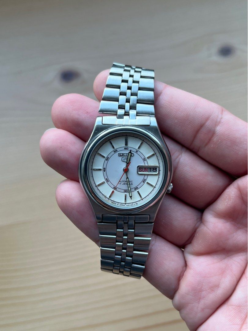 Seiko 5 “Vintage White” (Category: Men's Watches) located in Makati City. Submitted by polger (Listing ID 1364942694, Image 1). Description: Seiko 5 “Vintage White” Automatic Case Size: 37mm Original Seiko bracelet All original watch piece Comes with a leather box RFS: Decluttering Free Shipping within Metro Manila.