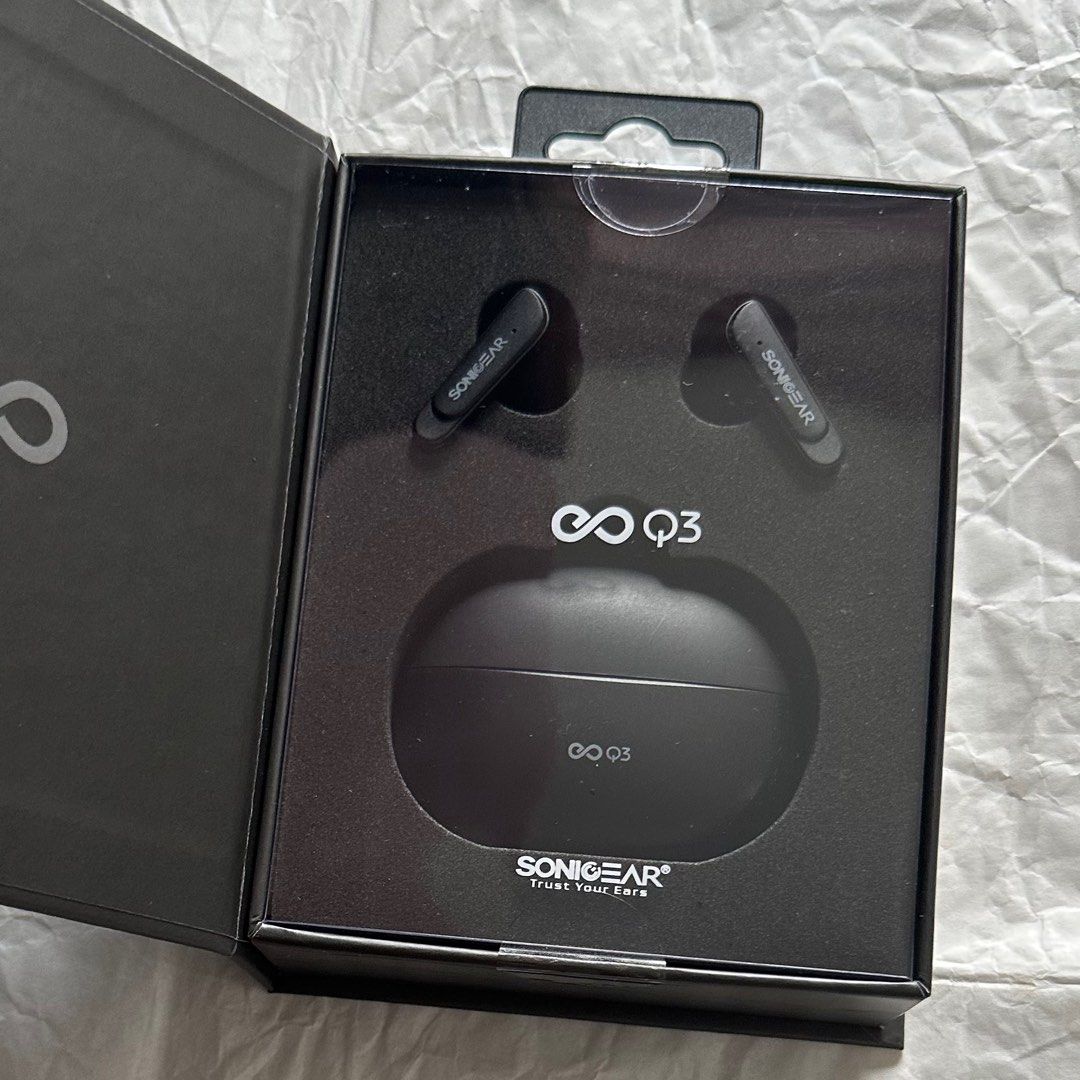 SONIC GEAR Q3 EARPUMPS (Category: Earphones) located in Singapore. Submitted by nalixon (Listing ID 1364809313, Image 3). Description: Bluetooth 5.4 High quality audio Black Brand new sealed box With receipt Usual retail $39.