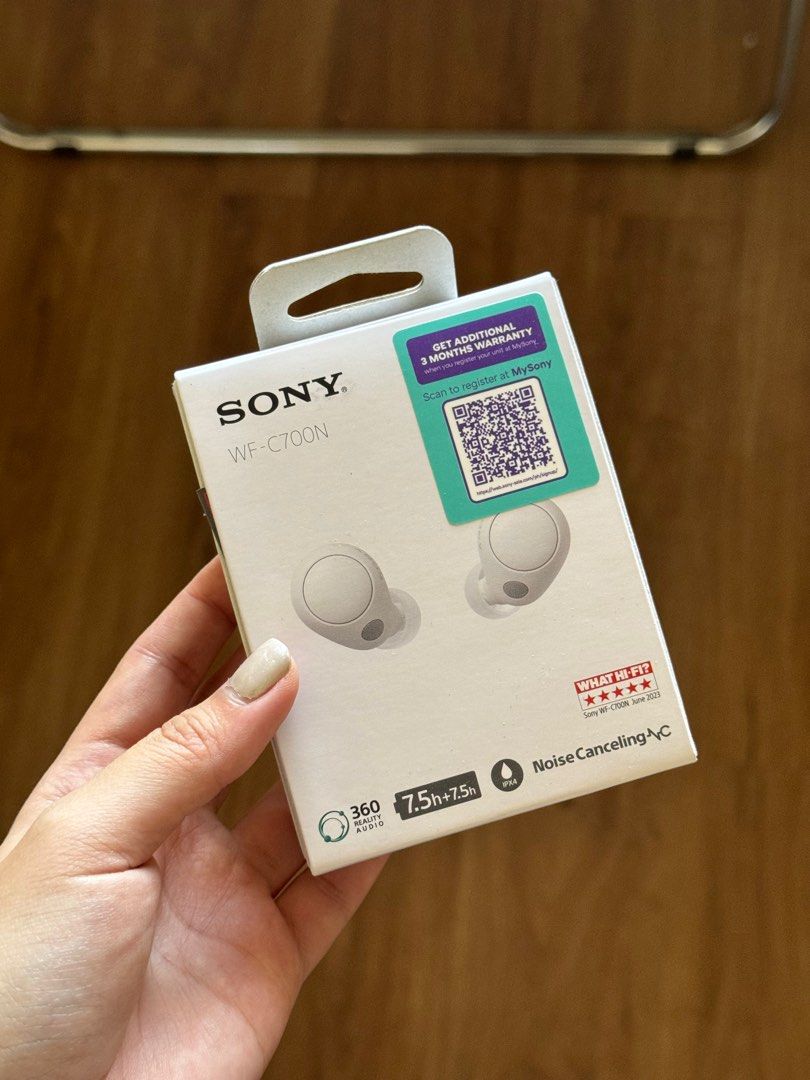 Sony WF-C700N (Category: Earphones) located in Pasig City. Submitted by closetmaxxing (Listing ID 1364833081, Image 1). Description: Originally ₱7,000.