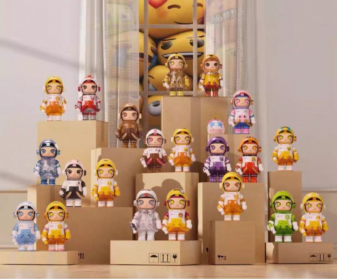 SPACE MOLLY EMOJI SERIES 100% type POPMART / FULL SET / CONFIRMED