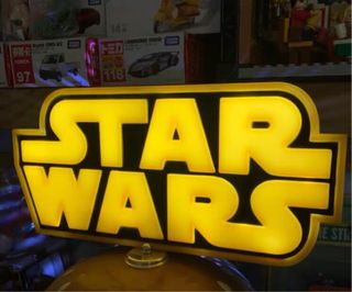 （分類：）位於 。 由 StarWarsFan 提交（商品編號 1364861007，圖片 1）。簡介： 。