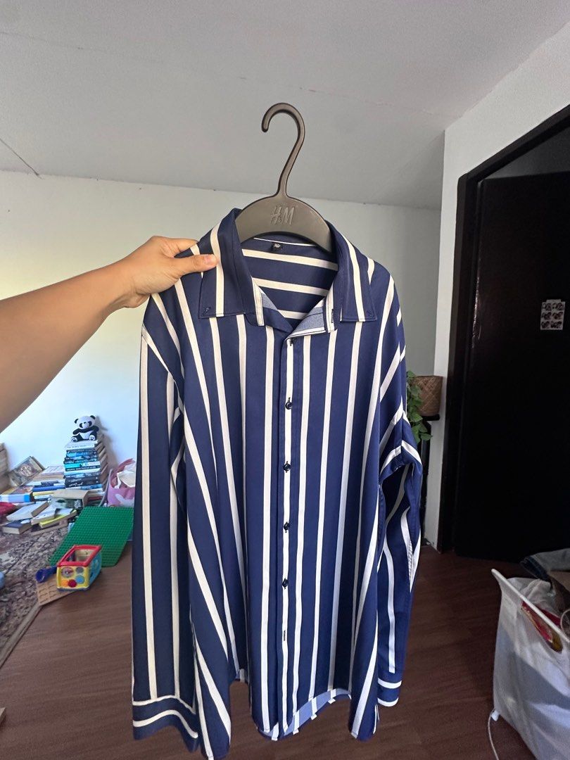 striped silky top like zara (Category: Blouses) located in Cabuyao City. Submitted by mgcleaned (Listing ID 1364851739, Image 2). Description: no brand size M-L .