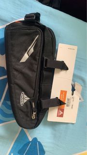 （分類：）位於 。 由 ycc812 提交（商品編號 1364844453，圖片 1）。簡介： 。
