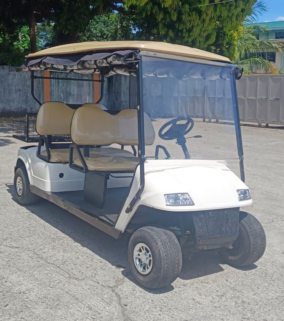 4 Seater Electric Golf Cart (Category: Golf) located in Cavite. Submitted by cebcar (Listing ID 1364962393, Image 2). Description: We accept credit card payments 4 Seater Electric Golf Cart with Cargo box and Rain Cover.