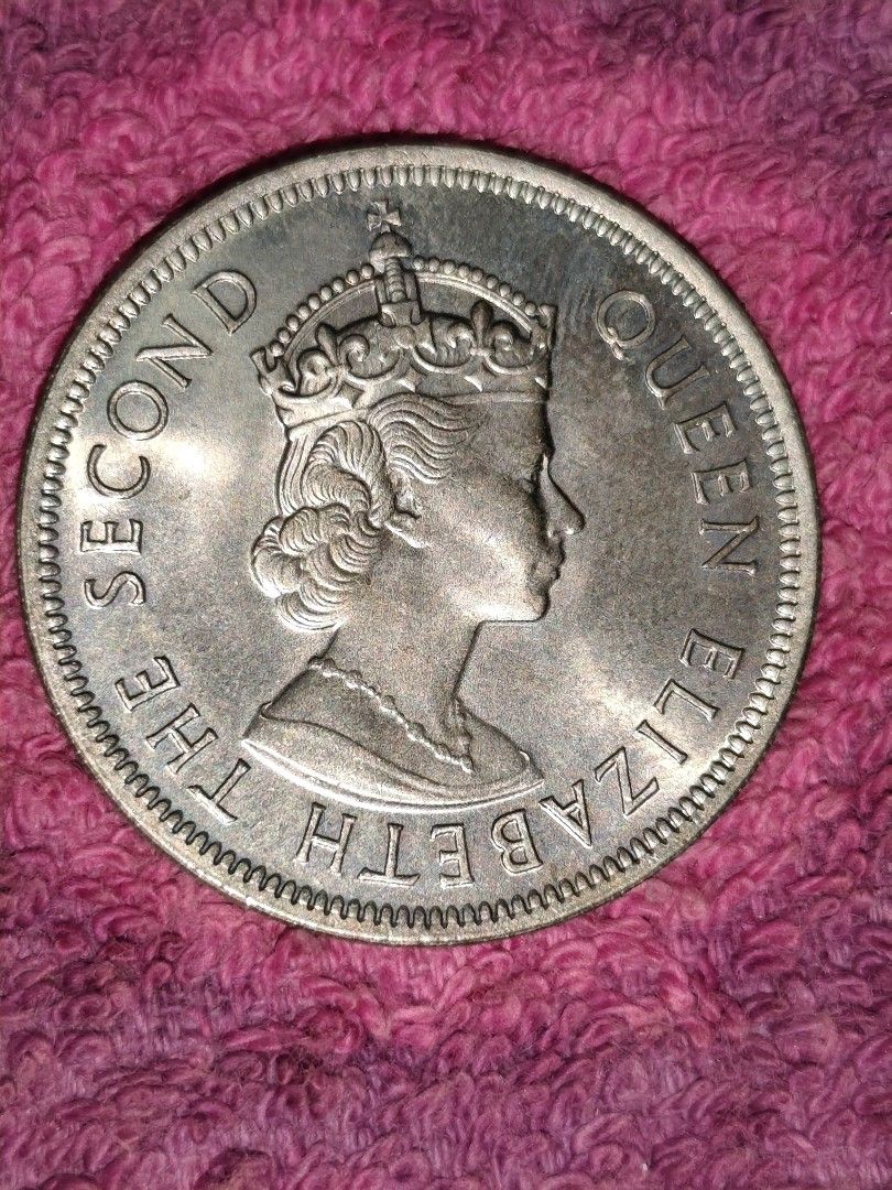 圓形大一蚊香港壹圓1974年香港硬幣英女王伊利沙伯74年一元Government of Hong Kong Queen Elizabeth ll  1974 $1 1 Dollar One Dollar, 興趣及遊戲, 收藏品及紀念品,