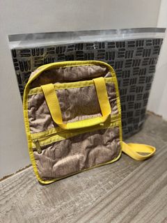 （分類：）位於 。 由 amybut 提交（商品編號 1365071929，圖片 1）。簡介： 。
