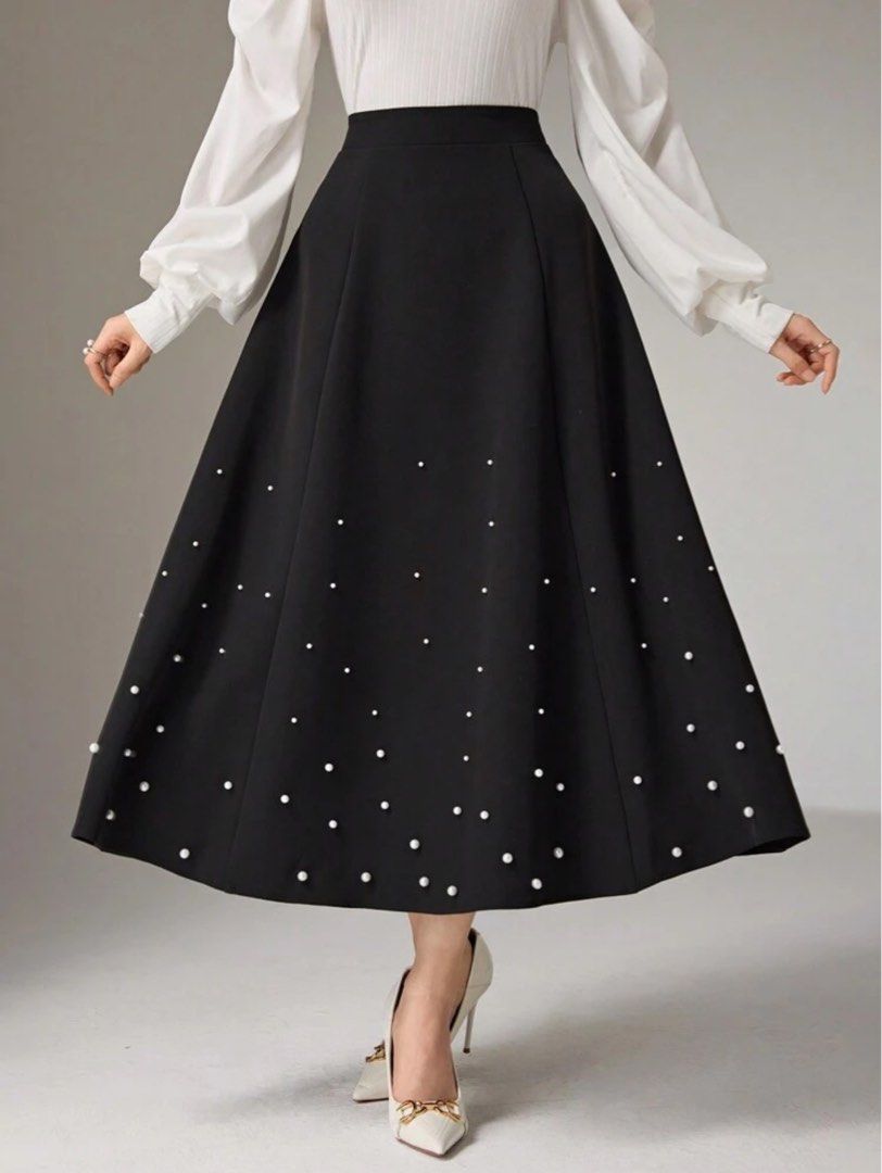 Black Skirt with pearl (Category: Skirts) located in Zamboanga. Submitted by debdr (Listing ID 1365097407, Image 1). Description: Brand nee. Inclusive of shipping fee. Size XL.